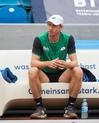 John Millman sitzt auf der Bank waehrend der Spielpause Tennis - BMW Open 2021 - ATP, Tennis Herren - MTTC Iphitos - Munich - - Germany - 1 May 2021. Copyright: xJuergenxHasenkopfx