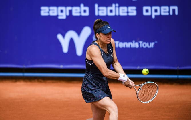 Zagreb: Polufinale Zagreb Ladies Open, Kamilla Rakhimova - Alexandra Dulgheru Alexandra Dulgheru of Russia in action during her Women s Singles Semi Final ITF Zageb Ladies Open 2021 tennis tournament match against Kamilla Rakhimova of Romania at Maksimir tennis centar in Zagreb, Croatia on May 1, 2021. JosipxRegovic PIXSELL