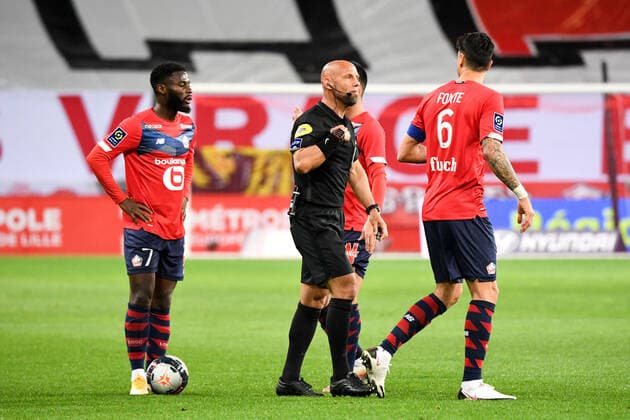 AMAURY DELERUE (ARBITRE) FOOTBALL : Lille vs Nice - Ligue 1 Uber Eats - 01 05 2021 AnthonyBIBARD FEP Panoramic 