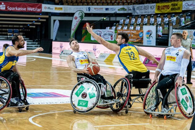 Champions Cup 2021; RSV Lahn-Dill - CD Ilunion Madrid Steve Serio (RSV Lahn-Dill, 11), Bill Brian Latham ( 12 CD Ilunion Madrid), Dominik Mosler (RSV Lahn-Dill, 4) Champions Cup 2021; RSV Lahn-Dill - CD Ilunion Madrid 01.05.2021; Rittal Arena, Wetzlar (Hessen) Copyright: xBEAUTIFULxSPORTS Roeczeyx