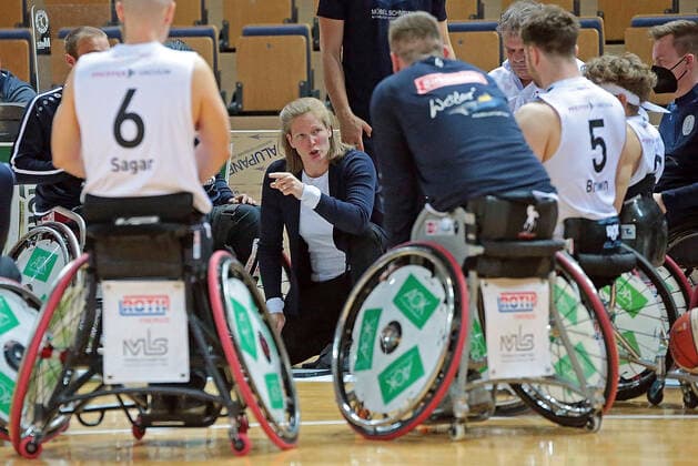 01.05.2021, xovx, Rollstuhlbasketball Champions Cup 2021, Halbfinale, CD Ilunion Madrid - RSV Lahn-Dill Head-Coach Janet Zeltinger (RSV Lahn-Dill) Wetzlar Rittal-Arena Hessen Deutschland (DE)
