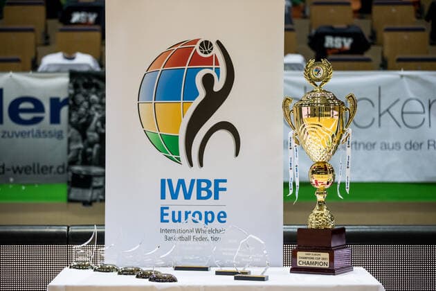 Champions Cup 2021; Baskets 96 Rahden - GSD Porto Torres; 02.05.2021 Der Pokal des Turniers Champions Cup 2021; Baskets 96 Rahden - GSD Porto Torres; 02.05.2021; Rittal Arena, Wetzlar (Hessen) Copyright: xBEAUTIFULxSPORTS Wunderlx