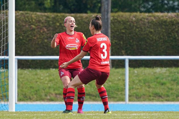 v.li.: Torschützin Mandy Islacker (Köln, 8) und Sabrina Horvat (Köln, 3), Spielerinnen des 1. FC Köln, jubeln über das Tor zum 0:1, Jubel, Torjubel, Torerfolg, celebrate the goal, goal, celebration, Jubel ueber das Tor, optimistisch, Spielszene, Highlight, Action, Aktion, 02.05.2021, Sinsheim (Deutschland), Fussball, 2. Frauen-Bundesliga Süd, TSG 1899 Hoffenheim II (U20) - 1. FC Köln, DFB DFL REGULATIONS PROHIBIT ANY USE OF PHOTOGRAPHS AS IMAGE SEQUENCES AND OR QUASI-VIDEO.