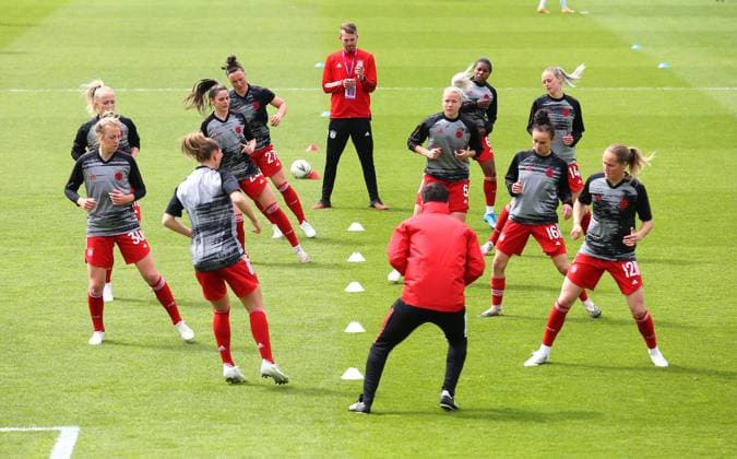 Kington Upon Thames, England, 2nd May 2021. Bayern Munich Women warm up during the UEFA Women s Champions League match at Kingsmeadow, Kington Upon Thames. Picture credit should read: Paul Terry Sportimage EDITORIAL USE ONLY. No use with unauthorised audio, video, data, fixture lists, club league logos or live services. Online in-match use limited to 120 images, no video emulation. No use in betting, games or single club league player publications. SPI-1031-0001