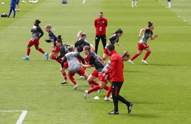 Kington Upon Thames, England, 2nd May 2021. Bayern Munich Women warm up during the UEFA Women s Champions League match at Kingsmeadow, Kington Upon Thames. Picture credit should read: Paul Terry Sportimage EDITORIAL USE ONLY. No use with unauthorised audio, video, data, fixture lists, club league logos or live services. Online in-match use limited to 120 images, no video emulation. No use in betting, games or single club league player publications. SPI-1031-0002
