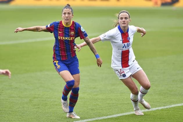 Johan Cruyff Stadium Jennifer Hermoso of FC Barcelona, Barca in action with Irene Paredes of PSG during the UEFA Champions League Women semifinal second leg match between FC Barcelona and PSG at Johan Cruyff Stadium in Barcelona, Spain. Gerard Franco 