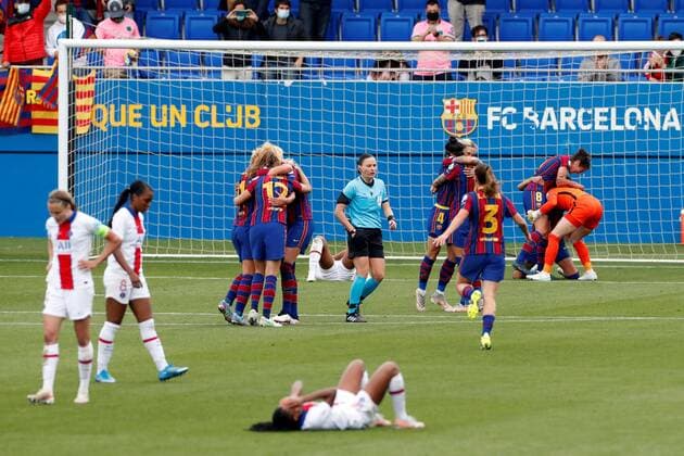 FC Barcelona, Barca s players celebrate after they defeated Paris Saint-Germain in their Women s Champions League Semi-Final second leg game at Johan Cruyff Stadium in Barcelona, Spain, 02 May 2021. FC Barcelona vs. Paris Saint-Germain !ACHTUNG: NUR REDAKTIONELLE NUTZUNG!  Copyright: xAlbertoxEstevezx GRAF7488 20210502-637555647280374409