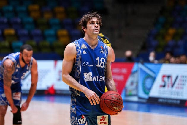 02.05.2021, xmkx, Basketball easyCredit BBL, Fraport Skyliners - EWE Baskets Oldenburg v.l. Joe Rahon (Fraport Skyliners) (DFL DFB REGULATIONS PROHIBIT ANY USE OF PHOTOGRAPHS as IMAGE SEQUENCES and or QUASI-VIDEO) emspor Frankfurt am Main
