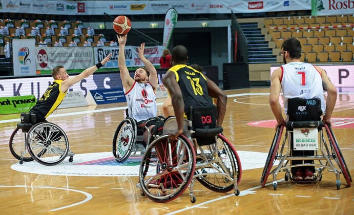 02.05.2021, xovx, Rollstuhlbasketball Champions Cup 2021, Spiel um Platz 3, , Bidaideak Bilbao BSR - CD Ilunion Madrid v.l. Gregg Warburton (CD Ilunion Madrid), Jannik Blair (Bidaideak Bilbao BSR), Amadu Diallo (CD Ilunion Madrid), Manuel Lorenzo (Bidaideak Bilbao BSR) Wetzlar Rittal-Arena Hessen Deutschland (DE)