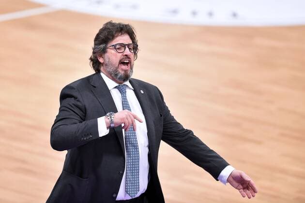 Andrea Trinchieri (Trainer, Headcoach FC Bayern Muenchen) , Basketball, Bundesliga, BBL, BG Goettingen - FC Bayern Muenchen, 02.05.2021, BG Goettingen - FC Bayern Muenchen, Basketball, Bundesliga, GER, BBL, 02.05.2021 Goettingen Copyright: xEibner-Pressefotox-xRolandxSippelx