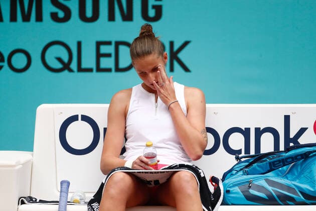 May 2, 2021, MADRID, MADRID, SPAIN: Karolina Pliskova of Czech Republic in action during his Women s Singles match, second round, against Anastasia Pavlyuchenkova of Russia on the WTA, Tennis Damen 1000 - Mutua Madrid Open 2021 at La Caja Magica on May 2, 2021 in Madrid, Spain. MADRID SPAIN - ZUMAa181 20210502_zaa_a181_114 Copyright: xOscarxJ.xBarrosox