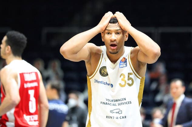 Löwen Braunschweig vs. Bamberg, BBL Braunschweig, 02.05.2021, BASKETBALL - easyCredit BBL Basketball Bundesliga, Löwen Braunschweig vs. Brose Bamberg, Saison 2020 21. Karim Jallow (Löwen Braunschweig) Braunschweig