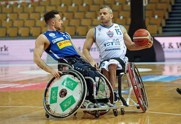 02.05.2021, xovx, Rollstuhlbasketball Champions Cup 2021, Finale, , RSB Thuringia Bulls - RSV Lahn-Dill v.l. Steve Serio (RSV Lahn-Dill), Joakim Linden (RSB Thuringia Bulls) Wetzlar Rittal-Arena Hessen Deutschland (DE)