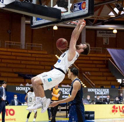 Patrick Spencer (Hamburg Towers, 61) HAKRO Merlins Crailsheim vs. Hamburg Towers, Basketball, Bundesliga, easy credit BBL, Spieltag 32, Spielzeit 2020 2021, 02.05.2021, ¨¨ HAKRO Merlins Crailsheim vs. Hamburg Towers, Basketball, Bundesliga, easy credit BBL, Spieltag 32, Spielzeit 2020 2021, 02.05.2021 Ilshofen Copyright: xNinaxSander xEibnerxPressefotoxIx EP_NSR