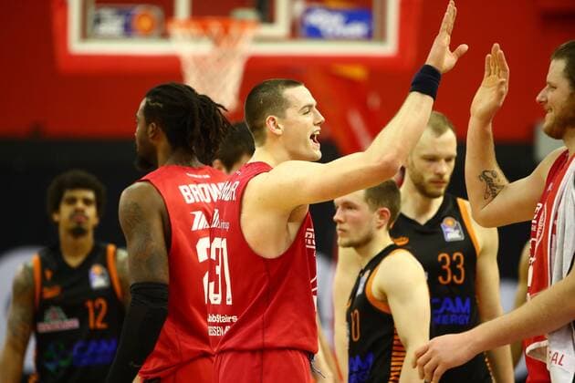 Scottie James Jr. (Giessen) freut sich ueber den Sieg gegen Vechta Jobstairs Giessen 46ers vs Rasta Vechta, Basketball, Bundesliga, 02.05.2021 Jobstairs Giessen 46ers vs Rasta Vechta, Basketball, Bundesliga, 02.05.2021 Giessen Copyright: xEibner-Pressefotox EP_RWS