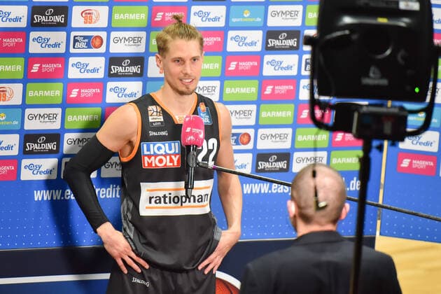 Chemnitz, Deutschland 02. Mai 2021: BBL - 2020 2021 - Niners Chemnitz vs. Ratiopharm Ulm Thomas Klepeisz (Ulm) im Interview nach dem Schlusspfiff Messe Chemnitz Sachsen Copyright: xFotostandx xDostmannx