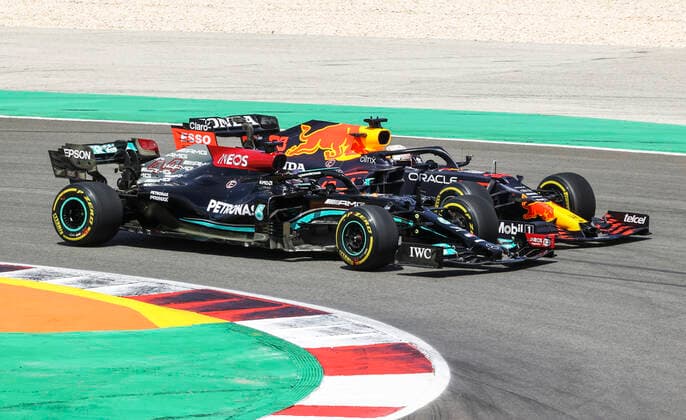 44 Lewis Hamilton (GBR, Mercedes-AMG Petronas F1 Team), 33 Max Verstappen (NED, Red Bull Racing), F1 Grand Prix of Portugal at Autodromo Internacional do Algarve on May 2, 2021 in Portimao, Portugal. (Photo by HOCH ZWEI) Portimao Portugal