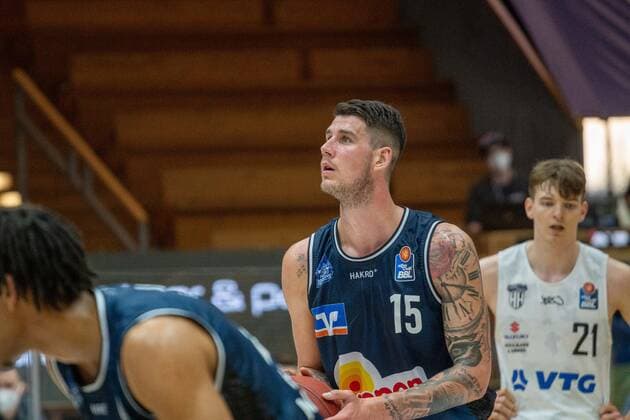 Bogdan Radosvljevic (Hakro Merlins Crailsheim, 15) HAKRO Merlins Crailsheim vs. Hamburg Towers, Basketball, Bundesliga, easy credit BBL, Spieltag 32, Spielzeit 2020 2021, 02.05.2021, ¨¨ HAKRO Merlins Crailsheim vs. Hamburg Towers, Basketball, Bundesliga, easy credit BBL, Spieltag 32, Spielzeit 2020 2021, 02.05.2021 Ilshofen Copyright: xNinaxSander xEibnerxPressefotoxIx EP_NSR