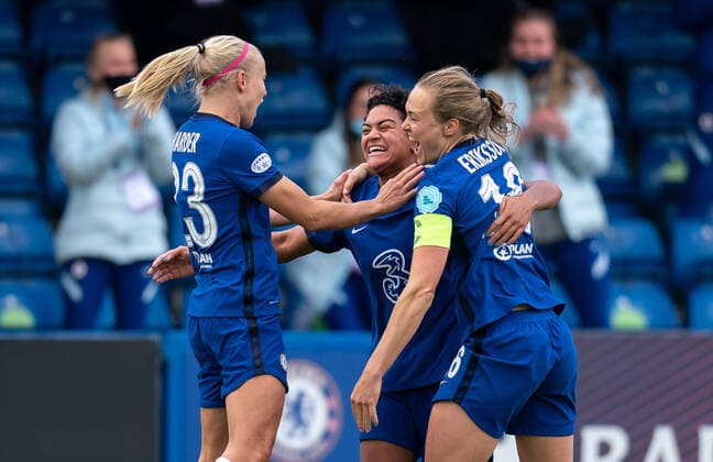 Pernille Harder of Chelsea Women celebrates scoring her goal with Magdalena Eriksson & Jessica Carter of Chelsea Women making it 3-1 (4-3 aggregate) during the 2nd leg Semi Final of the UEFA Women s Champions League behind closed doors match between Chelsea Women and FC Bayern Munich women at the Kingsmeadow Stadium, Kingston, England on 2 May 2021. Copyright: xAndyxRowlandx PMI-4188-0022