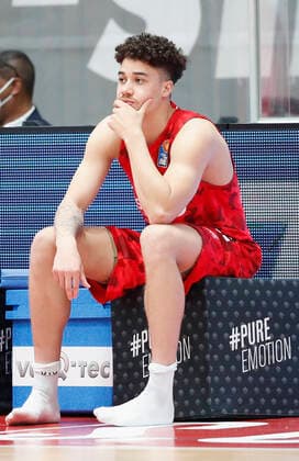 02.05.2021, Basketball, BBL 2020 2021, 32. Spieltag, s.Oliver Wuerzburg - ALBA BERLIN, GER, Wuerzburg, s.Oliver Arena, Bild: Joshua Obiesie (s.Oliver Wuerzburg) nachdenklich Copyright: HMBxMedia xHeikoxBecker