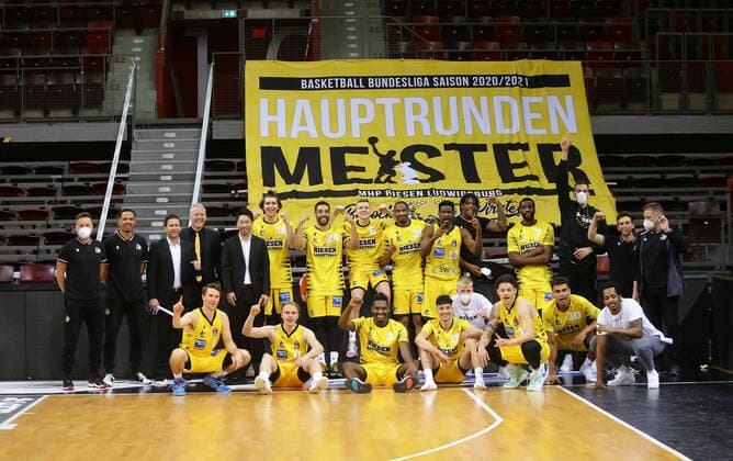 Ludwigsburg , Basketball easyCredit BBL Bundesliga , MHP RIESEN Ludwigsburg vs. Telekom Baskets Bonn , Jubel Ludwigsburg