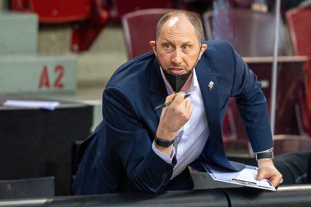 Chris O Shea (Telekom Baskets Bonn, Assistent Coach), MHP Riesen Ludwigsburg vs. Telekom Baskets Bonn, Basketball, Bundesliga, easycredit BBL, 32. Spieltag, Spielzeit 2020 2021, 02.05.2021, MHP Riesen Ludwigsburg vs. Telekom Baskets Bonn, Basketball, Bundesliga, easycredit BBL, 32. Spieltag, Spielzeit 2020 2021, 02.05.2021 Ludwigsburg Copyright: xEibner-Pressefoto SaschaxWaltherx EP_SWA