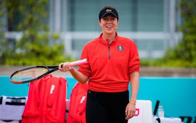 Mandatory Credit: Photo by Rob Prange Shutterstock (11876065ag) Anastasia Pavlyuchenkova of Russia playing doubles at the 2021 Mutua Madrid Open WTA, Tennis Damen 1000 tournament Mutua Madrid Open, Tennis, La Caja Magica, Madrid, Spain - 03 May 2021 Mutua Madrid Open, Tennis, La Caja Magica, Madrid, Spain - 03 May 2021  Copyright: xRobxPrange Shutterstockx 11876065ag