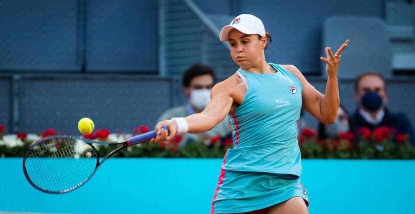May 3, 2021, MADRID, MADRID, SPAIN: Ashleigh Barty of Australia in action during the third round of the 2021 Mutua Madrid Open WTA, Tennis Damen 1000 tournament against Iga Swiatek of Poland MADRID SPAIN - ZUMAa181 20210503_zaa_a181_265 Copyright: xRobxPrangex