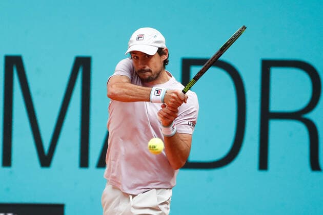 May 4, 2021, MADRID, MADRID, SPAIN: Guido Pella of Argentina in action during his Men s Singles match, round of 64, against Jannik Sinner of Italy on the ATP, Tennis Herren Masters 1000 - Mutua Madrid Open 2021 at La Caja Magica on May 4, 2021 in Madrid, Spain. MADRID SPAIN - ZUMAa181 20210504_zaa_a181_001 Copyright: xOscarxJ.xBarrosox