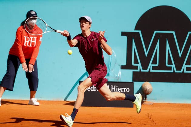 May 4, 2021, MADRID, MADRID, SPAIN: Jannik Sinner of Italy in action during his Men s Singles match, round of 64, against Guido Pella of Argentina on the ATP, Tennis Herren Masters 1000 - Mutua Madrid Open 2021 at La Caja Magica on May 4, 2021 in Madrid, Spain. MADRID SPAIN - ZUMAa181 20210504_zaa_a181_009 Copyright: xOscarxJ.xBarrosox