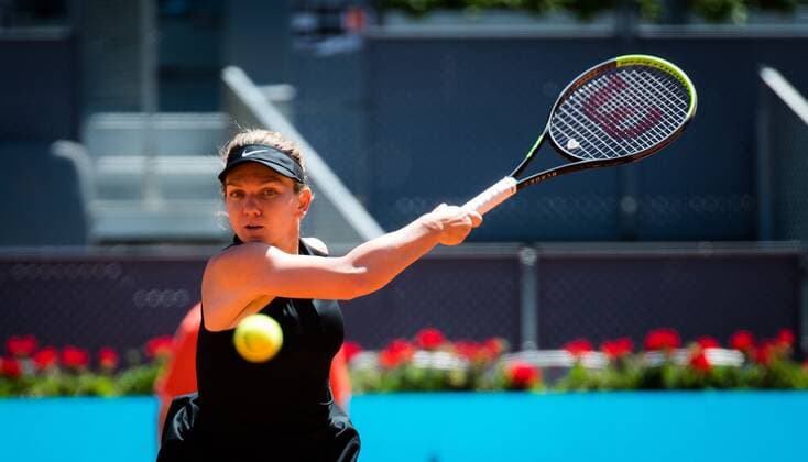 Sport Bilder des Tages Mandatory Credit: Photo by Rob Prange Shutterstock (11888284f) Simona Halep of Romania in action during the third round of the 2021 Mutua Madrid Open WTA, Tennis Damen 1000 tournament Mutua Madrid Open, Tennis, La Caja Magica, Madrid, Spain - 04 May 2021 Mutua Madrid Open, Tennis, La Caja Magica, Madrid, Spain - 04 May 2021  Copyright: xRobxPrange Shutterstockx 11888284f