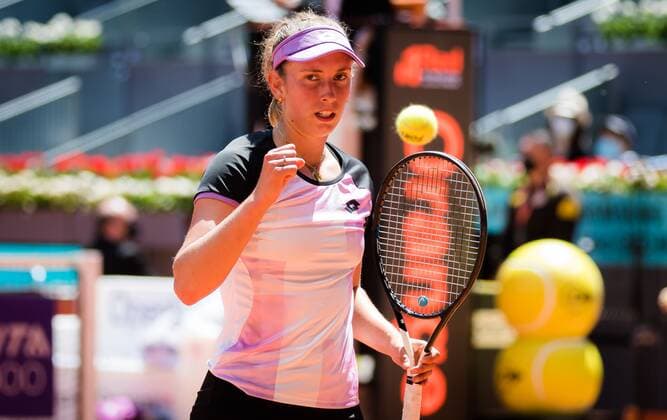 Mandatory Credit: Photo by Rob Prange Shutterstock (11888284h) Elise Mertens of Belgium in action during the third round of the 2021 Mutua Madrid Open WTA, Tennis Damen 1000 tournament Mutua Madrid Open, Tennis, La Caja Magica, Madrid, Spain - 04 May 2021 Mutua Madrid Open, Tennis, La Caja Magica, Madrid, Spain - 04 May 2021  Copyright: xRobxPrange Shutterstockx 11888284h