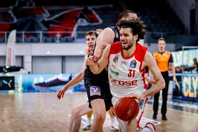 Michele Vitali (Brose Bamberg, 31) Brose Bamberg - JobStairs Gießen 46ers Giessen - easyCredit-BBL - Basketball Bundesliga - Basketball Saison 2020 21 - 33. Spieltag, 04.05.2021 Bamberg, Brose Arena Copyright: DanielxLöb