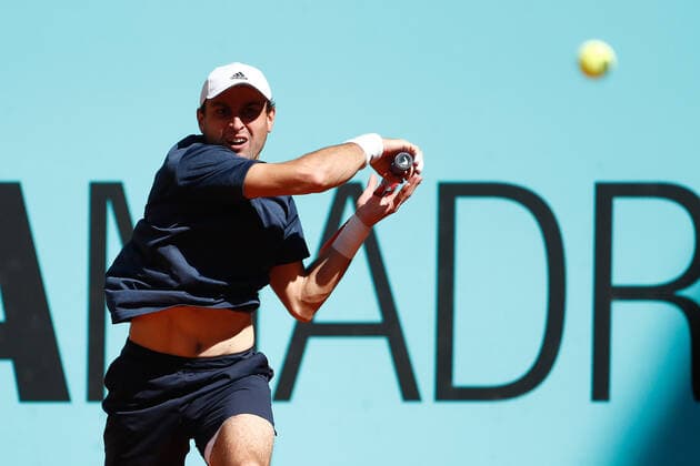 May 5, 2021, MADRID, MADRID, SPAIN: Alan Karatsev of Russia in action during his Men s Singles match, round of 32, against Diego Schwartzman of Argentina on the ATP, Tennis Herren Masters 1000 - Mutua Madrid Open 2021 at La Caja Magica on May 5, 2021 in Madrid, Spain. MADRID SPAIN - ZUMAa181 20210505_zaa_a181_002 Copyright: xOscarxJ.xBarrosox
