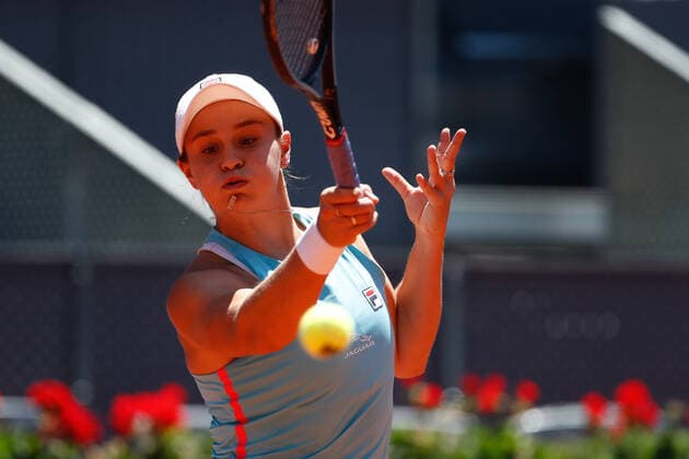 May 5, 2021, MADRID, MADRID, SPAIN: Ashleigh Barty of Australia in action during her Women s Singles match, Quarter of Final, against Petra Kvitova of Czech Republic on the WTA, Tennis Damen 1000 - Mutua Madrid Open 2021 at La Caja Magica on May 5, 2021 in Madrid, Spain. MADRID SPAIN - ZUMAa181 20210505_zaa_a181_284 Copyright: xOscarxJ.xBarrosox