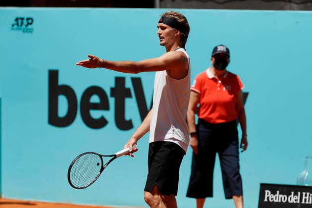 Alexander Zverev (GER), MAY 5, 2021 - Tennis : Alexander Zverev of Germany during Singles 2nd round match against Kei Nishikori of Japn on the ATP, Tennis Herren World Tour Masters 1000 Mutua Madrid Open tennis tournament at the Caja Magica in Madrid, Spain. Noxthirdxpartyxsales  (0117103532st)