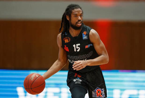 05.05.2021, Basketball, BBL 2020 2021, 33. Spieltag, s.Oliver Wuerzburg - NINERS Chemnitz, GER, Wuerzburg, s.Oliver Arena, Bild: v. li. Marcus Thornton (NINERS Chemnitz) Copyright: HMBxMedia xHeikoxBecker
