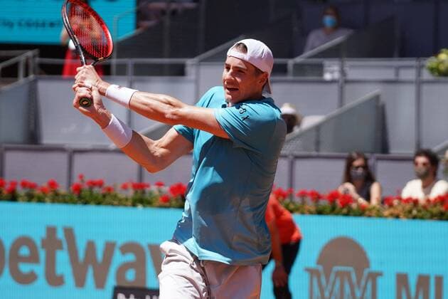 Dominic Thiem (AUT) VS John Isner (US) Durning Match Master 1000 - Mutua Madrid Open 2021, Madrid May 7, 2021 Cordon Press