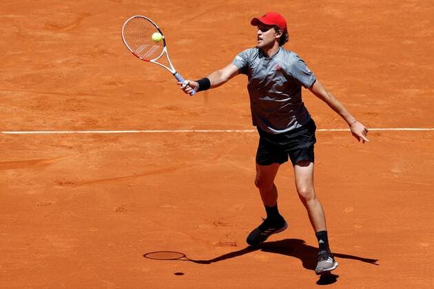 Dominic Thiem of Austria in action against Jon Isner of the US during their Mutua Madrid Open quartefinal match held in Madrid, Spain, 07 May 2021. Mutua Madrid Open tennis tournament !ACHTUNG: NUR REDAKTIONELLE NUTZUNG!  Copyright: xCHEMAxMOYAx GRAF1480 20210507-637559979287970816