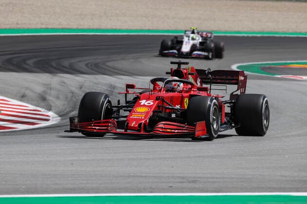 16 LECLERC Charles (mco), Scuderia Ferrari SF21, action during the Formula 1 Aramco Gran Premio De Espana 2021 from May 07 to 10, 2021 on the Circuit de Barcelona-Catalunya, in Montmelo, near Barcelona, Spain - FORMULE 1 : Grand prix d Espagne - Barcelone - Essais - 07 05 2021 DPPI Panoramic 