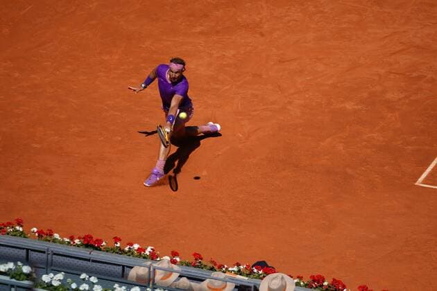 Rafael Nadal (SPA) VS Alexander Zverev (GER) Durning Match Master 1000 - Mutua Madrid Open 2021, Madrid May 7, 2021 Cordon Press