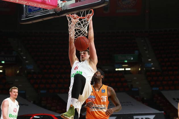 66 Matej Rudan (FCBB) trifft per Dunk, Dunking Basketball, Easycredit BBL, FC Bayern München - Ratiopharm Ulm im Audi Dome am 07.05.2021 FOTO: Mladen Lackovic LakoPress