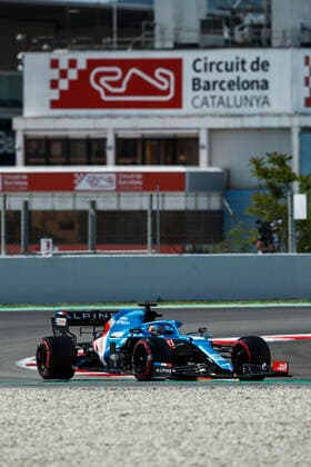 14 ALONSO Fernando (spa), Alpine F1 A521, action during the Formula 1 Aramco Gran Premio De Espana 2021 from May 07 to 10, 2021 on the Circuit de Barcelona-Catalunya, in Montmelo, near Barcelona, Spain FORMULE 1 : Grand prix d Espagne - Barcelone - Preparations - 07 05 2021 DPPI Panoramic  00121006__B2_0422