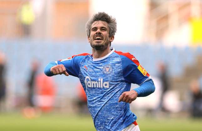 Bilder des Jahres 2021, Sport 05 Mai Sport Themen der Woche KW18 Sport Bilder des Tages Foto : Torjubel nach dem 2-0 von Fin Bartels ( Kiel ) Fussball 2. Liga am Fr. 07.05.2021 Holstein Kiel - FC St. Pauli *** Photo goal celebration after the 2 0 of Fin Bartels Kiel football 2 league on Fri 07 05 2021 Holstein Kiel FC St Pauli