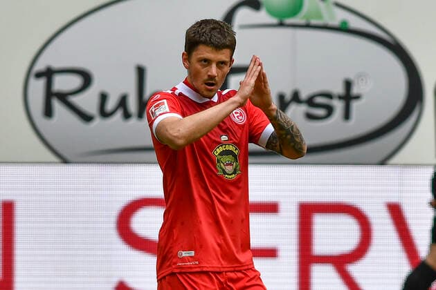 Dawid Kownacki ( 9, Fortuna Duesseldorf) jubelt nach seinem Tor zum 1:0 durch Elfmeter 08.05.2021 Fussball, 2. Bundesliga, Fortuna Duesseldorf vs Eintracht Braunschweig, Merkur Spiel-Arena, Duesseldorf, DFB DFL REGULATIONS PROHIBIT ANY USE OF PHOTOGRAPHS AS IMAGE SEQUENCES AND OR QUASI-VIDEO *** Dawid Kownacki 9, Fortuna Duesseldorf cheers after his goal to 1 0 by penalty 08 05 2021 Football, 2 Bundesliga, Fortuna Duesseldorf vs Eintracht Braunschweig, Merkur Spiel Arena, Duesseldorf, DFB DFL REGULATES PROHIBIT ANY USE OF PHOTOGRAPHS AS IMAGE SEQUENCES AND OR QUASI VIDEO xhmx