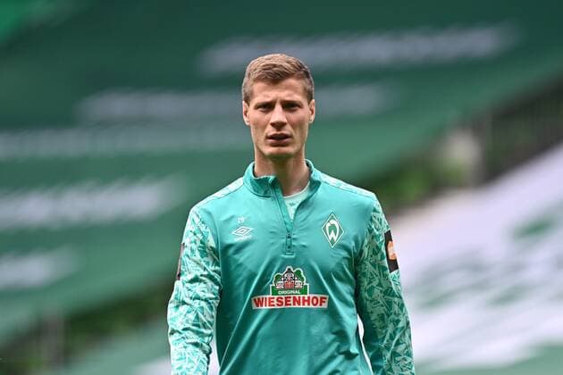 GER, 1.FBL, SV Werder Bremen vs Bayer 04 Leverkusen 08.05.2021, wohninvest Weserstadion, Bremen, GER, 1.FBL, SV Werder Bremen vs Bayer 04 Leverkusen im Bild picture shows Feature Impressionen Patrick Erras (Werder Bremen Neuzugang 29) *** GER, 1 FBL, SV Werder Bremen vs Bayer 04 Leverkusen 08 05 2021, wohninvest Weserstadion, Bremen, GER, 1 FBL, SV Werder Bremen vs Bayer 04 Leverkusen in picture picture shows feature impressions Patrick Erras Werder Bremen new signing 29 nordphotoxGmbHx xKokenge nph00001