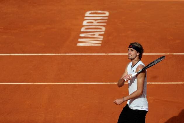 Alexander Zverev of Germany celebrates after defeating Dominic Thiem of Austria in their semifinal match at the Mutua Madrid Open tennis ?tournament in Madrid, central Spain, 08 May 2021. Alexander Zverev - Dominic Thiem !ACHTUNG: NUR REDAKTIONELLE NUTZUNG!  Copyright: xRodrigoxJimenezx GRAF2477 20210508-637560938087228159