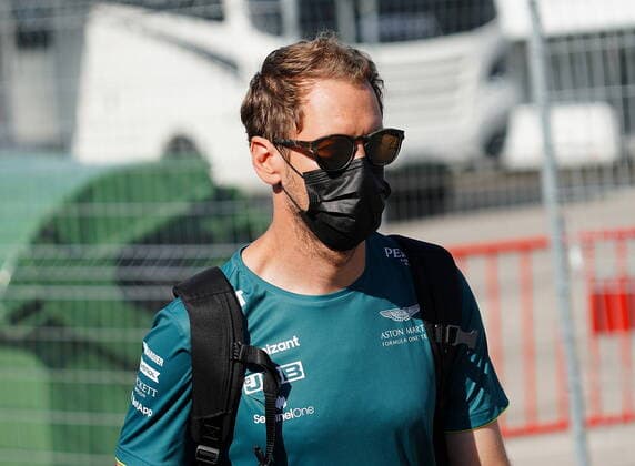 F1 Aramco Grand Prix von Spanien 2021 09.05.2021, Circuit de Catalunya, Barcelona, F1 Aramco Grand Prix von Spanien 2021 , im Bild Sebastian Vettel (DEU 5), Aston Martin Cognizant Formula One Team