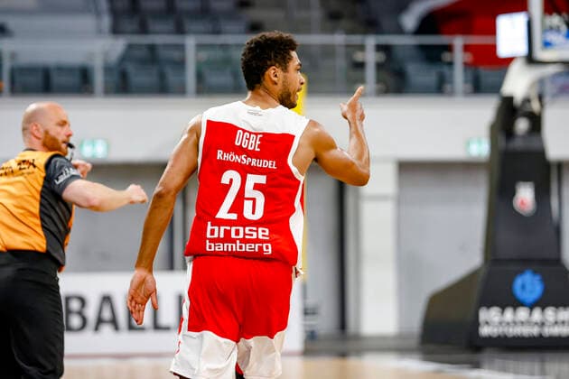 Kenneth Ogbe (Brose Bamberg, 25) Brose Bamberg - HAKRO Merlins Crailsheim - easyCredit-BBL - Basketball Bundesliga - Basketball Saison 2020 21 - 34. Spieltag, 09.05.2021 Bamberg, Brose Arena Copyright: DanielxLöb