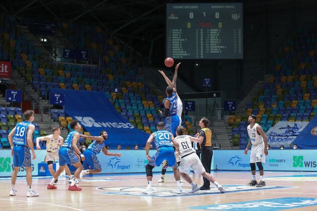 Murphy Kamari,(Fraport Skyliners, 21), , GER, Basketball,Fraport Skyliners - EWE Baskets Oldenburg, 02.05.2021, Frankfurt Copyright: xEibner-Pressefoto UlrichxScherbaumx EP_usm